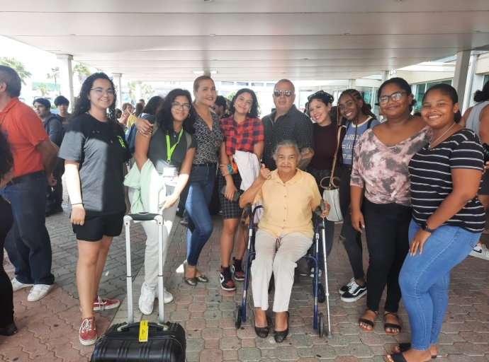 Prome grupo di studiante a viaha pa Hulanda